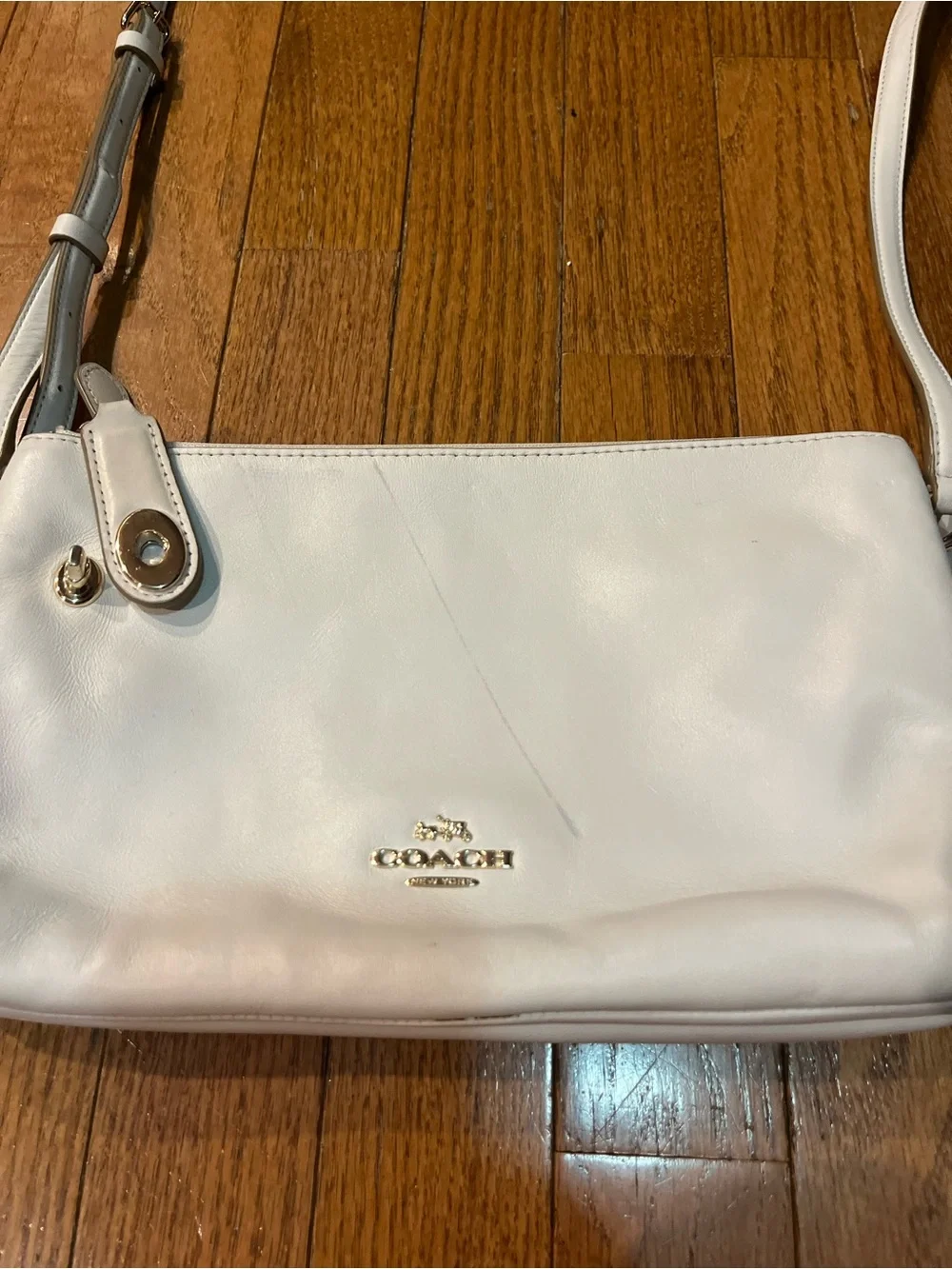 Coach White Leather Shoulder Bag with Gold-Tone Logo